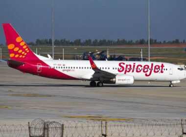 spicejet_cracked_windows-1.jpg