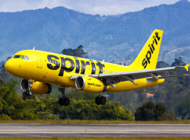 spirit_airlines_ends_deal_talks_w_frontier_continues_with_jetblue.jpg