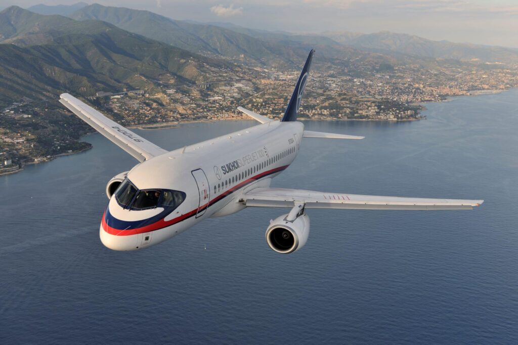 ssj100-1.jpg