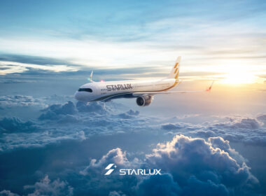 starlux_airlines_airbus_a320neo_in_flight.jpeg