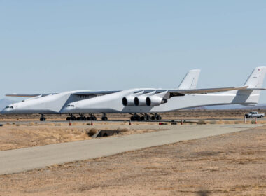 stratolaunch_the_worlds_largest_plane-1.jpg