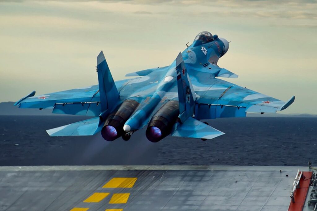 sukhoi_su-33_launching_from_the_admiral_kuznetsov.jpg