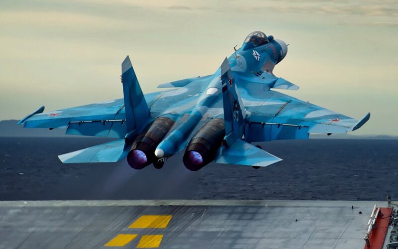 sukhoi_su-33_launching_from_the_admiral_kuznetsov.jpg