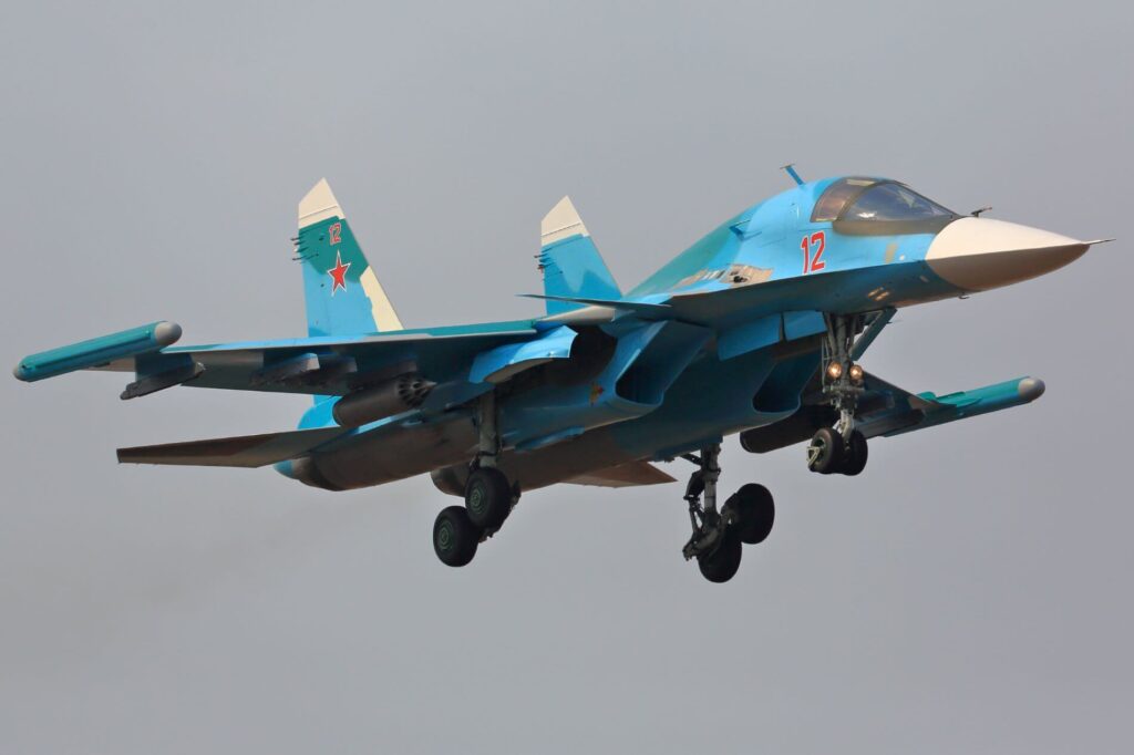 sukhoi_su-34_landing-1.jpg