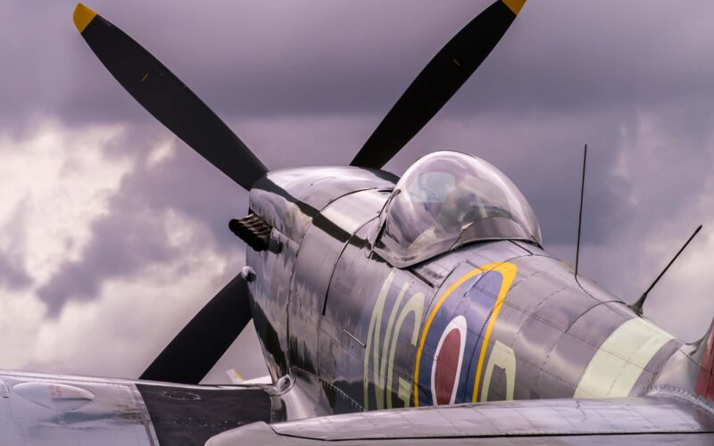 supermarine_spitfire_mk._xvi_from_the_back.jpg