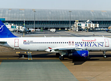 syrian_air_airbus_a320_at_dubai_international_airport_dxb.jpg