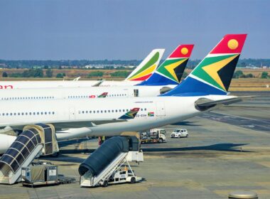 tail_wings_of_south_african_airways_aircraft.jpg