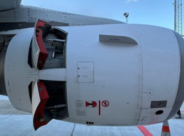 tap_portugal_a320_thurst_reverser_doors.jpg