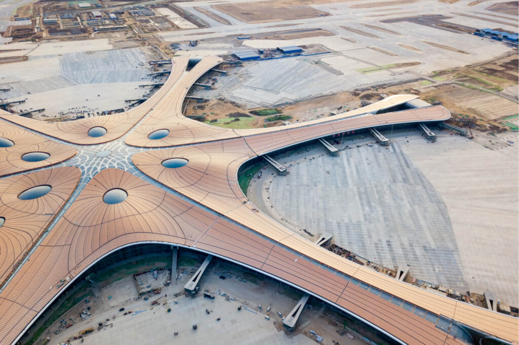 terminal_of_beijing_daxing_airport_during_construction.jpg