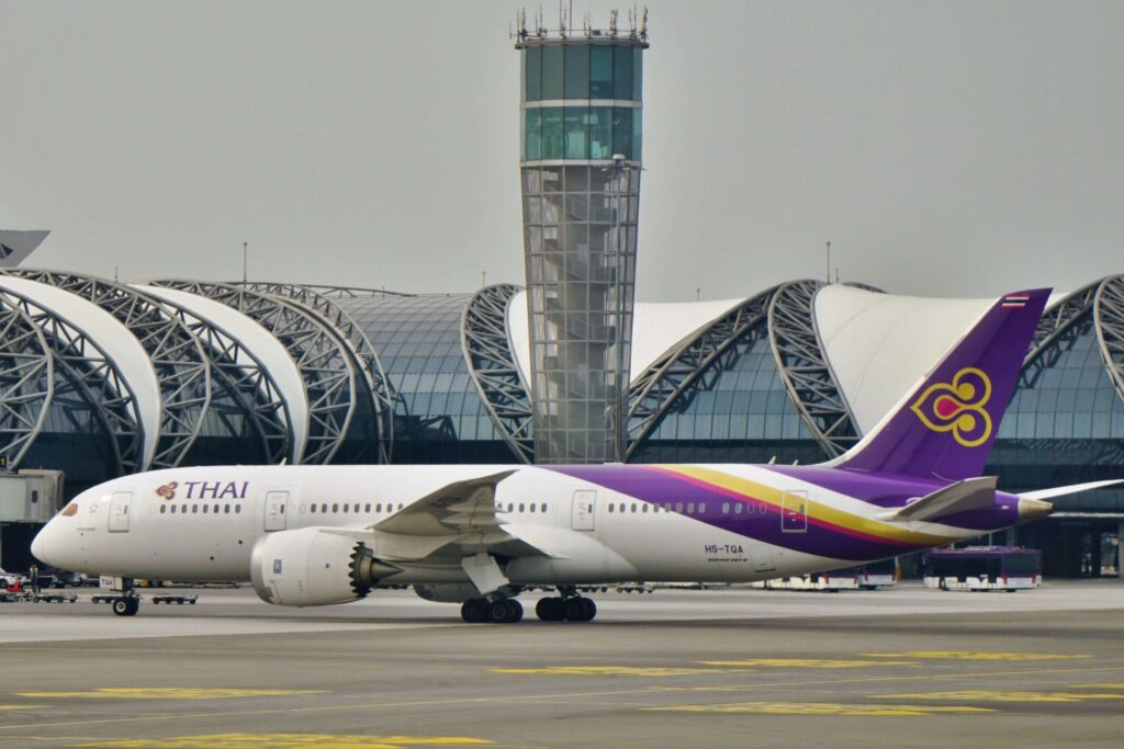 thai_airways_at_suvarnabhumi_inernational_airport.jpg