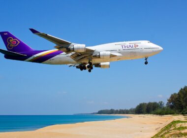 thai_airways_b74_phuket.jpg