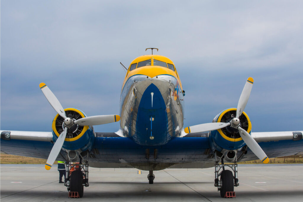 the_iconic_douglas_dc-3-1.jpg