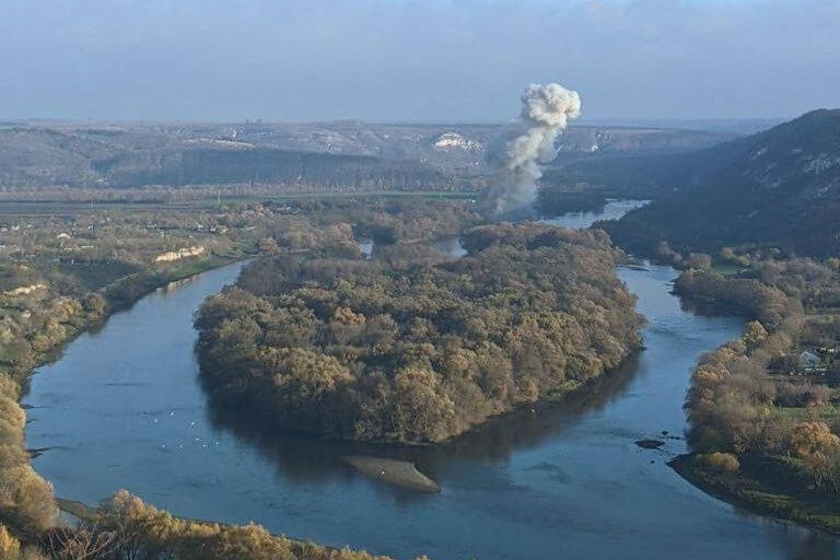 the_smoke_caused_by_the_missile_falling_on_the_village_in_modova.jpg