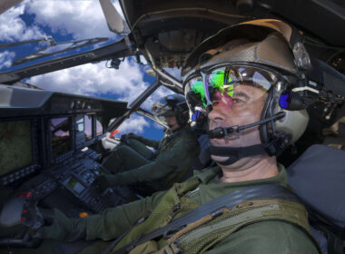 the_topowl_helmet_on_board_a_nh90_helicopter.jpg