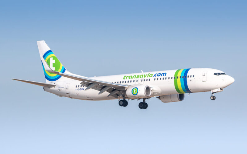 transavia_boeing_737_landing_at_paris_orly_airport_ory.jpg