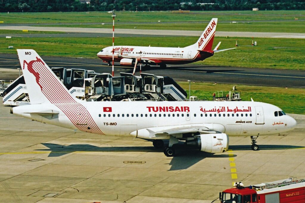 ts-imo_1_a319-114_tunis_air.jpg