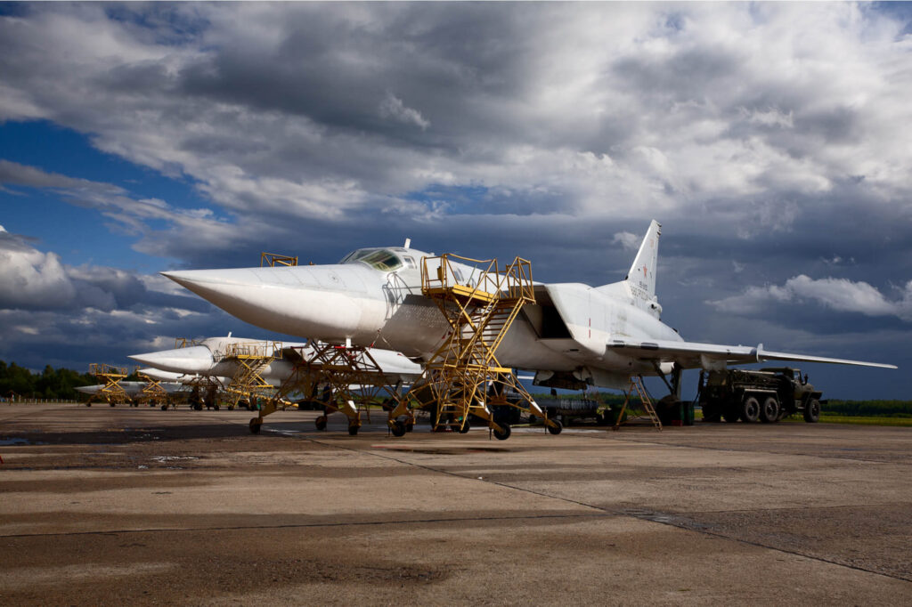 tu-22m3_strategic_bomber.jpg