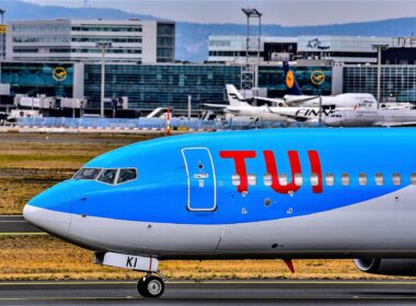 tui_fly_airlines_boeing_737-800.jpg