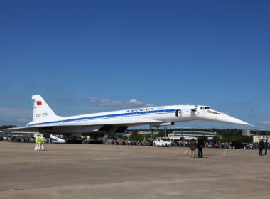 tupolev_tu-144_at_zhukovsky_airport_moscow.jpg