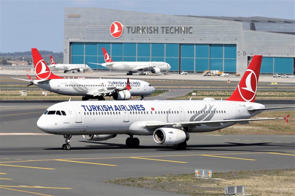 turkish_airlines_airbus_a321_aircraft-1.jpg