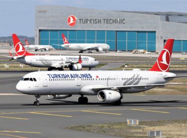 turkish_airlines_airbus_a321_aircraft.jpg