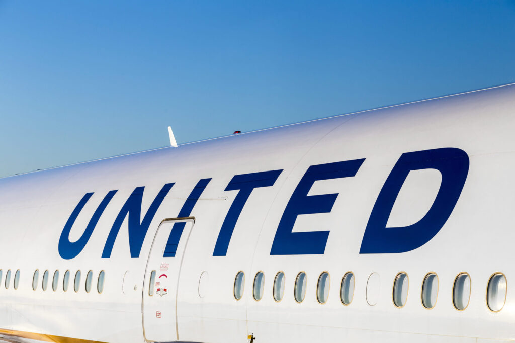 united_airlines_logo-1.jpg