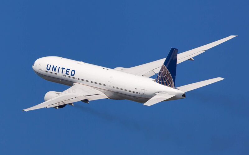 united_b777.jpg