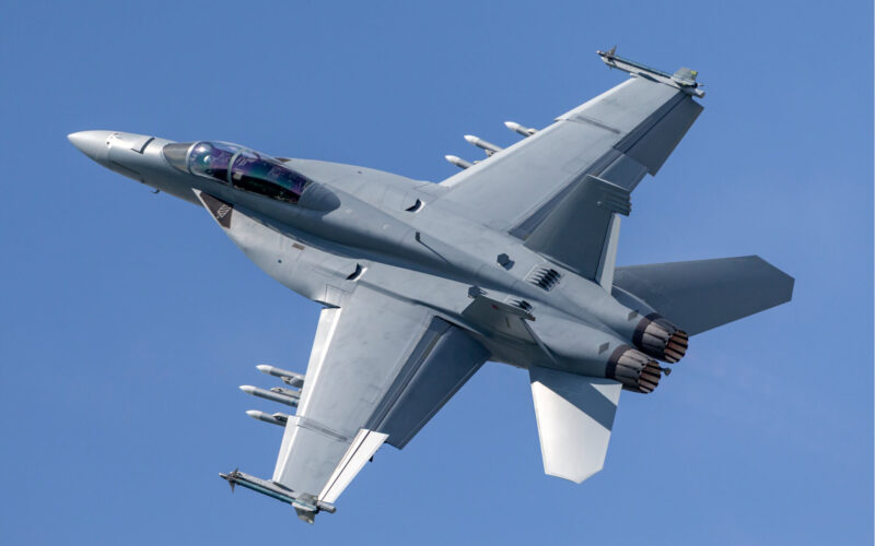 united_states_navy_boeing_fa-18f_super_hornet_multirole_fighter.jpg