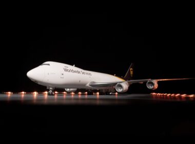 UPS 747