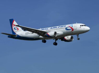 ural_airlines_airbus_a320-1.jpg