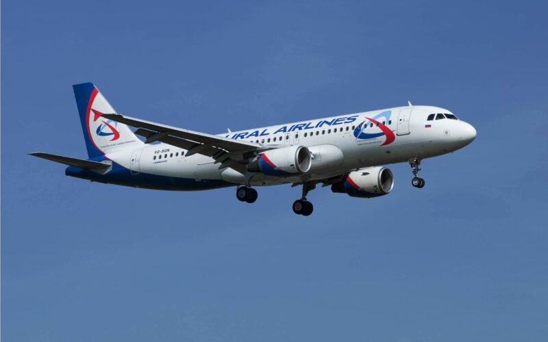 ural_airlines_airbus_a320-1.jpg