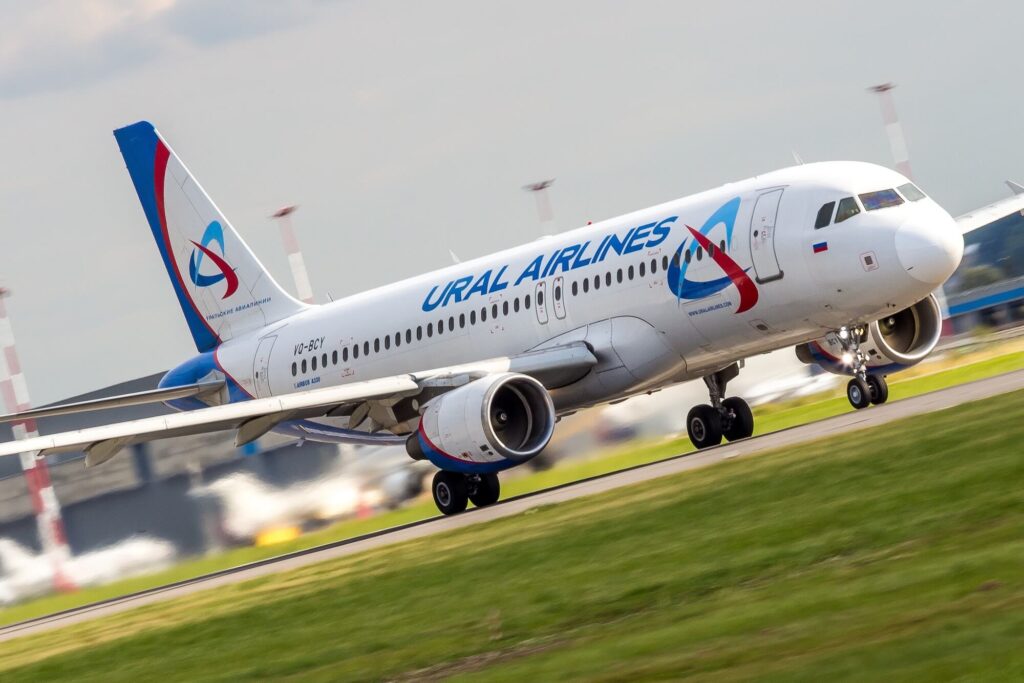 ural_airlines_airbus_a320.jpg