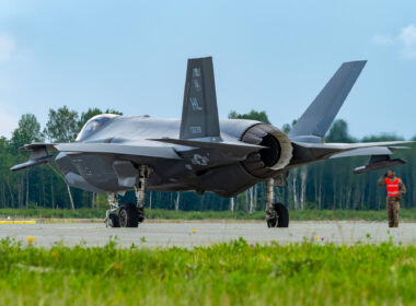 us_air_force_f-35_lightning_ii_combat_aircraft_in_latvia-1.jpg