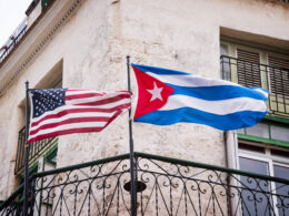 us_cuba_flags.jpg