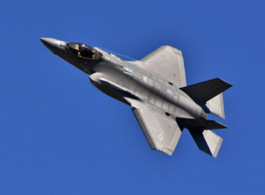 usaf_f-35_lightning_ii_flying.jpg