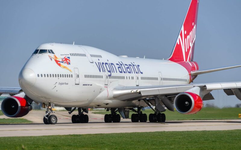 virgin_atlantic_boeing_747_departing_manchester_airport.jpg