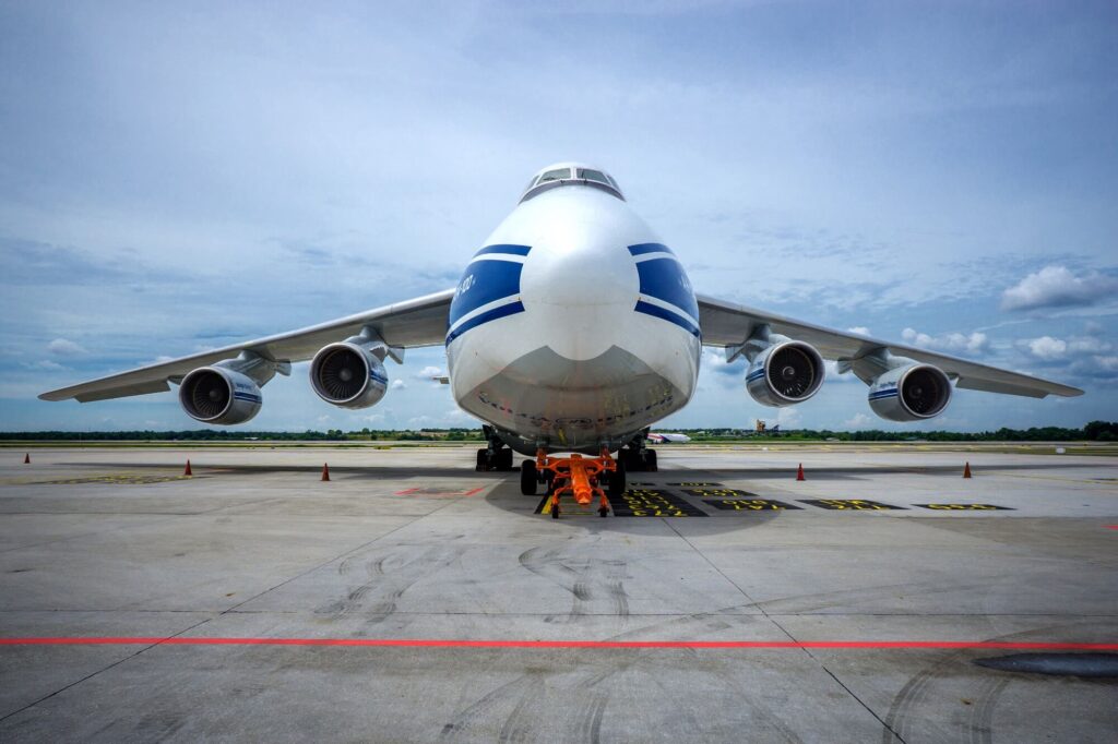 volga-dnepr_antonov_an-124-1.jpg