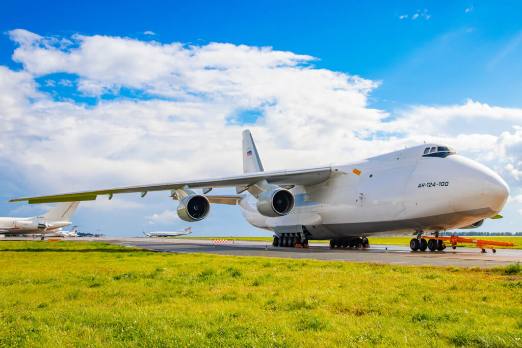 volga-dnepr_antonov_an-124.jpg