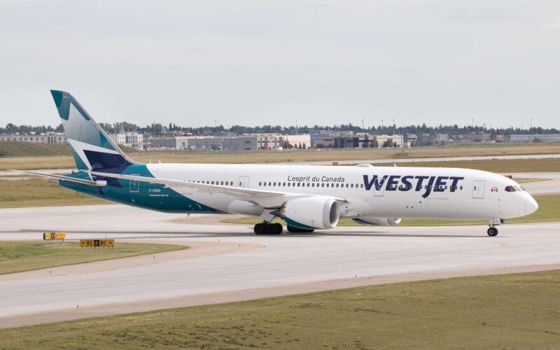 westjet_airlines_boeing_787_dreamliner.jpg