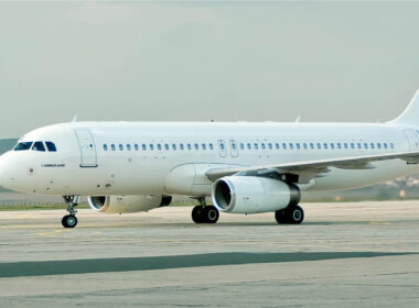 white-tail_airbus_a320ceo.jpg