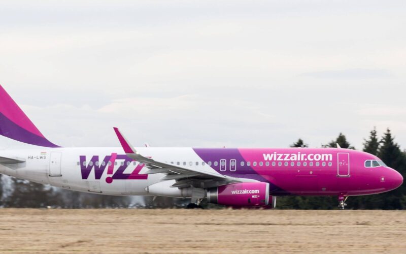 wizz_air_-_ha-lws_-_airbus_a320_-_frankfurt-hahn_airport-0310.jpg