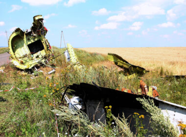 wreckage_of_flight_mh17.jpg