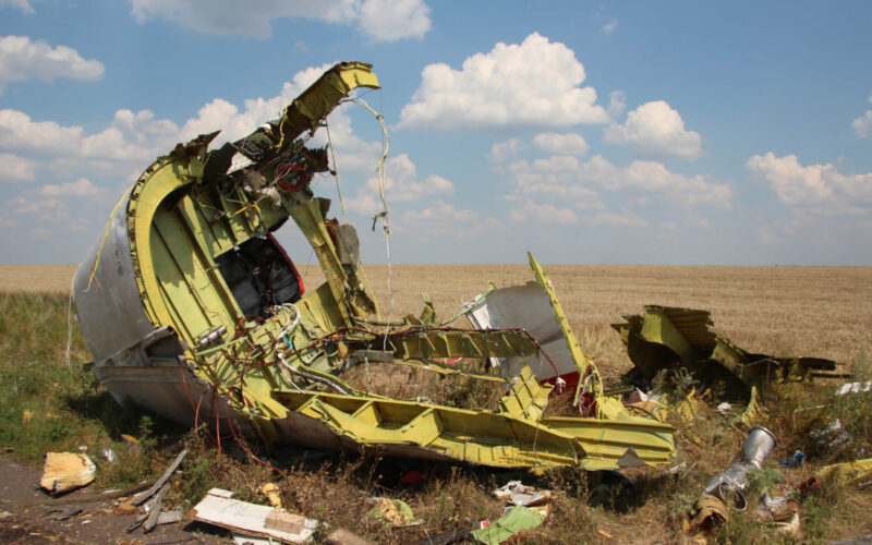 wreckage_of_mh17.jpg