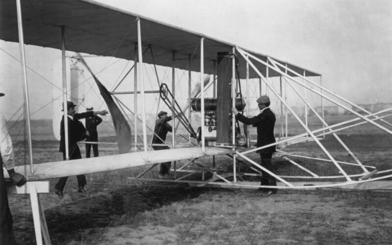 wright_flyer_maintenance.jpg