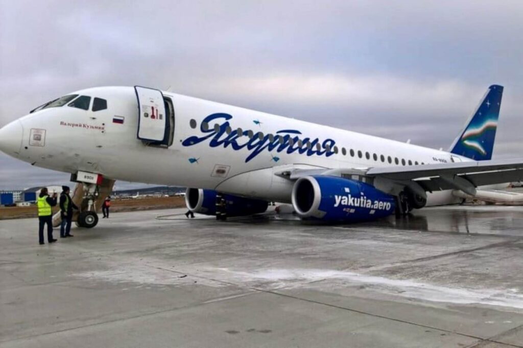 yakutia_crashed_ssj100.jpg